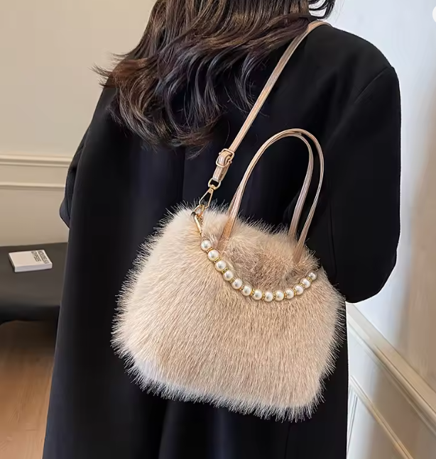 Tiffany Crossbody Bags — Céline de Montréal