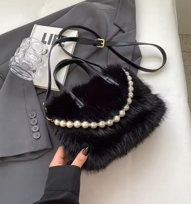 Tiffany Crossbody Bags — Céline de Montréal — view 3