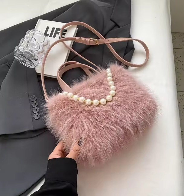 Tiffany Crossbody Bags — Céline de Montréal — view 4