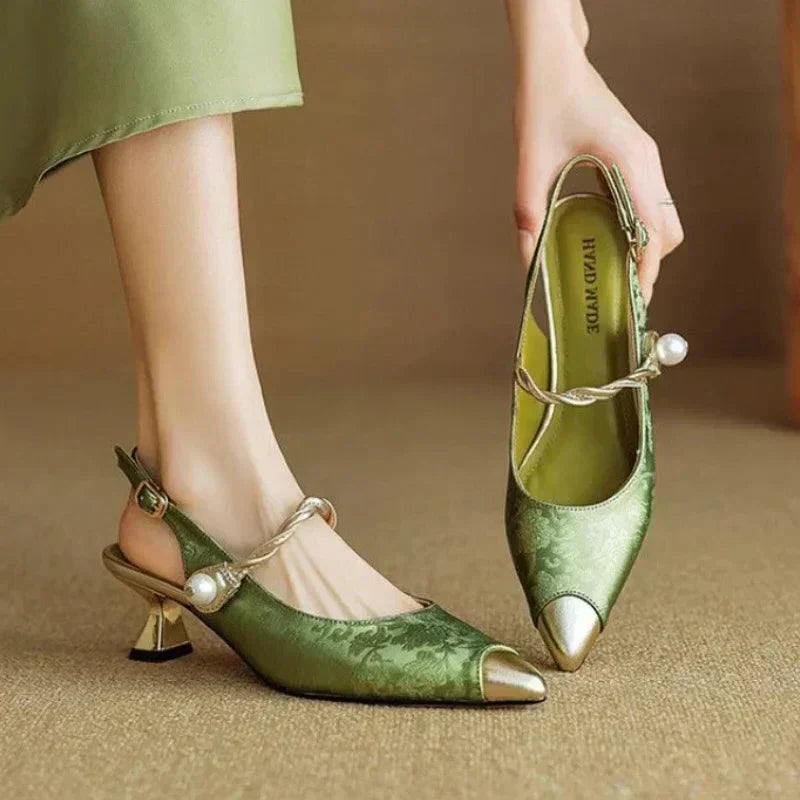Molette Elegant Pumps Pumps — Céline de Montréal