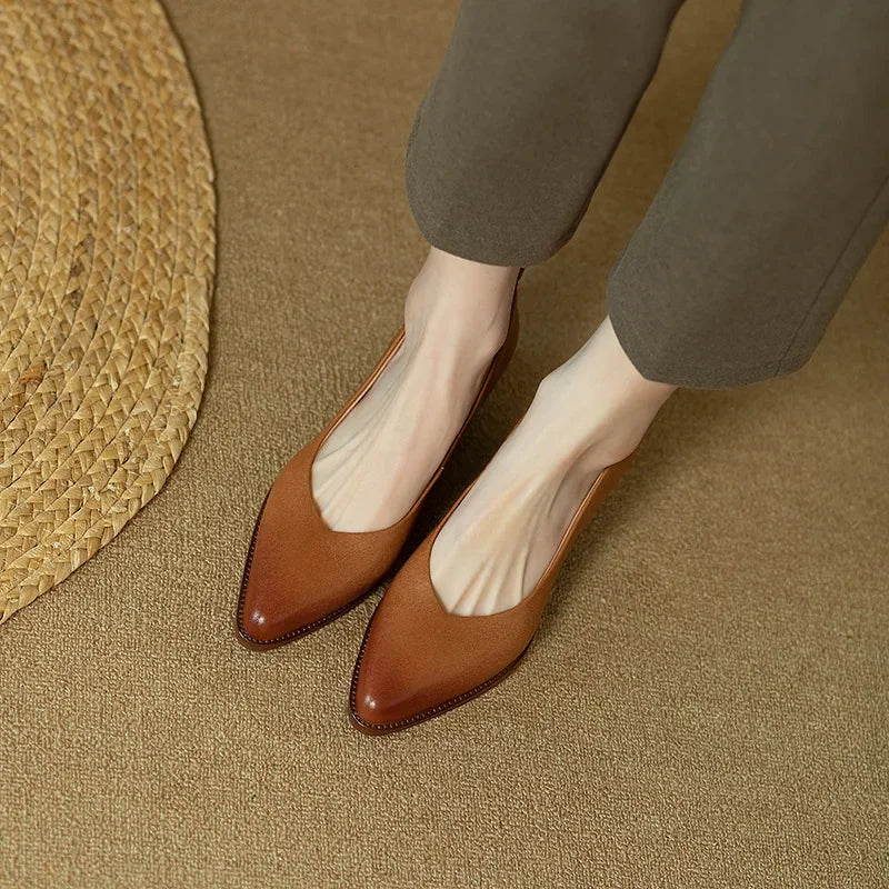 Helen Classic Pumps Pumps — Céline de Montréal — view 9