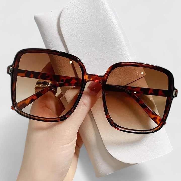 Emalynn Sunglasses — Céline de Montréal — view 6