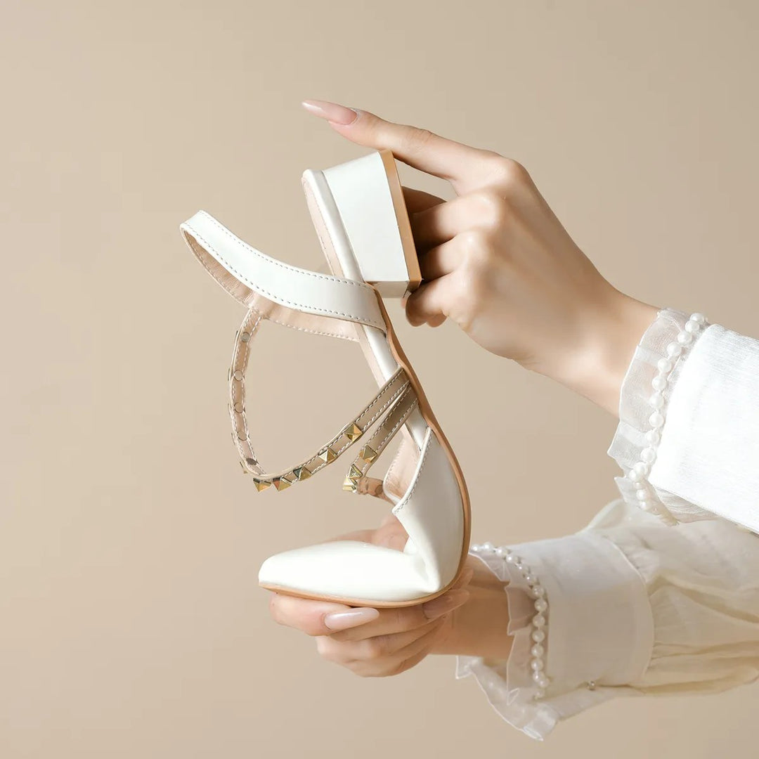 Liorah Orthopedic Heels — Céline de Montréal — view 5
