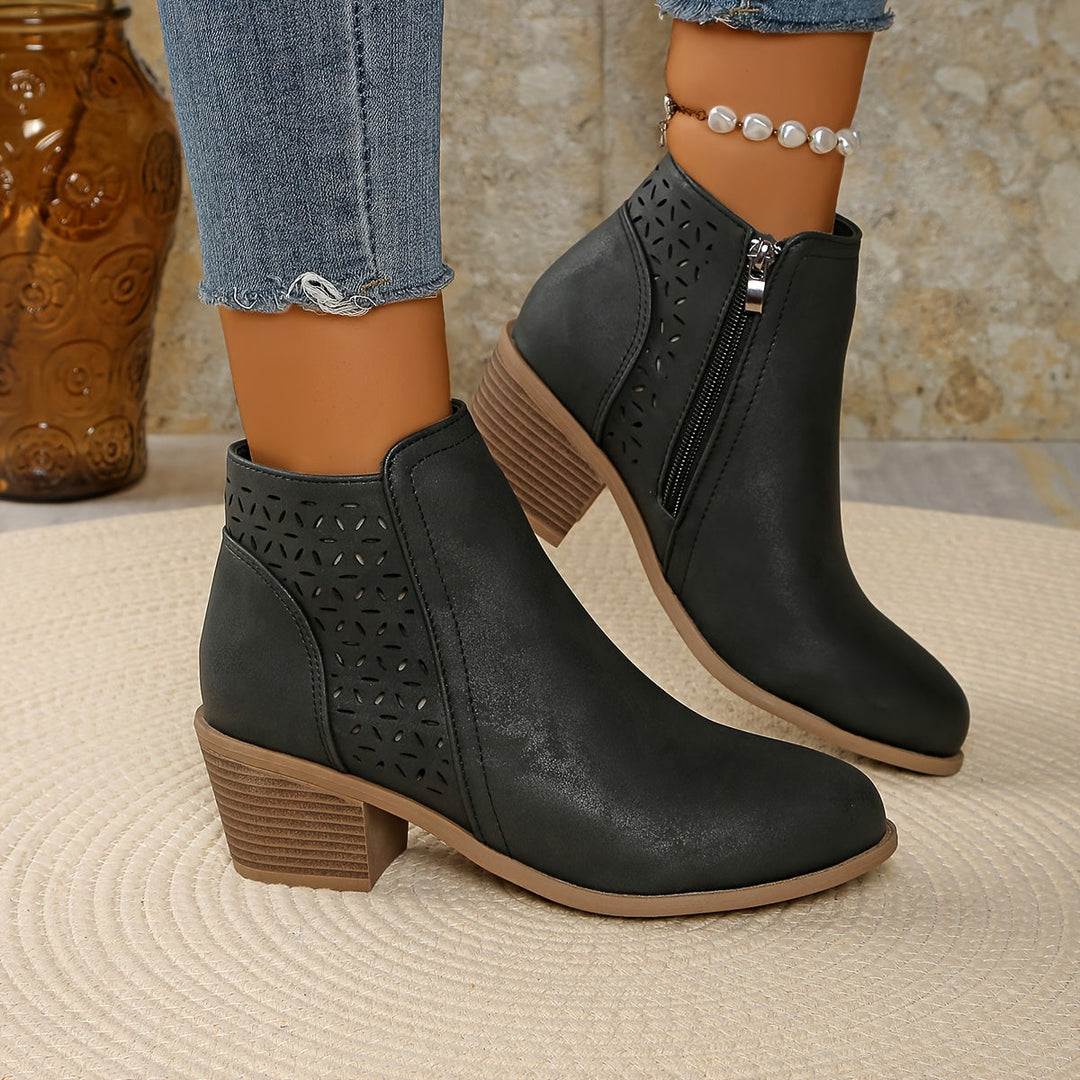Talen Orthopedic Boots — Céline de Montréal — view 6