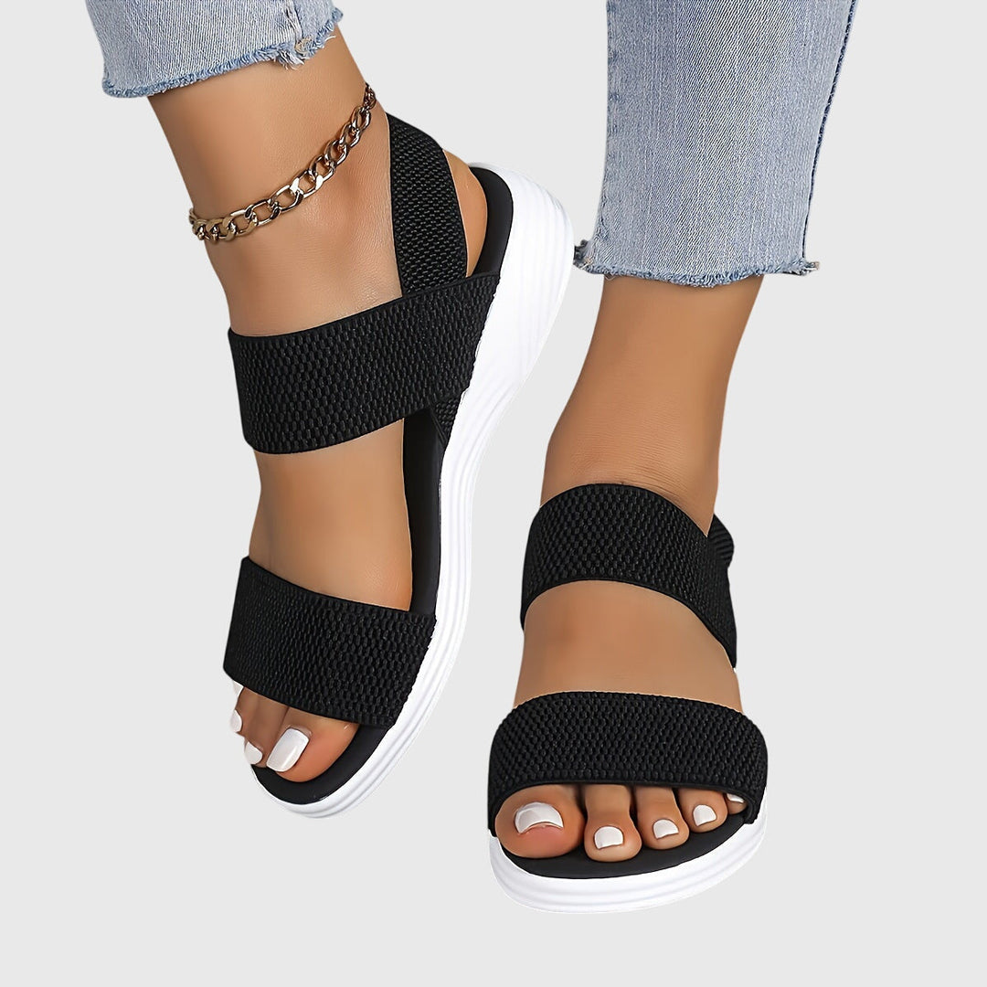 Apolline orthopedic sandals Céline de Montréal