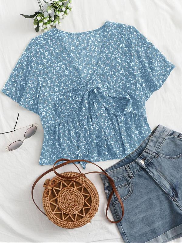 Althea Casual Summer V-Neck Flowy Top V-Neck Tops — Céline de Montréal — view 5