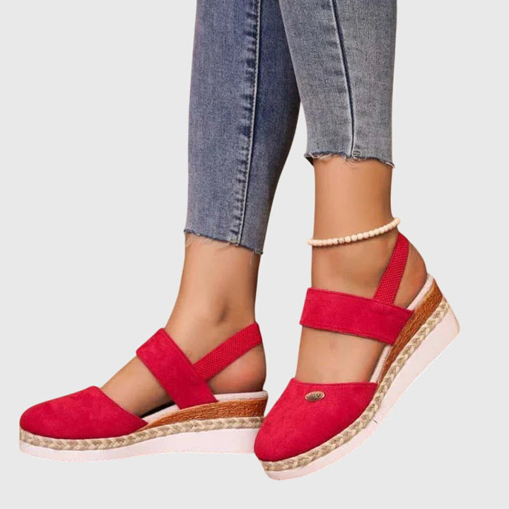 Vanessa orthopedic sandals Céline de Montréal