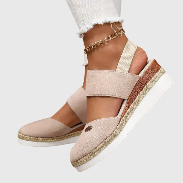 Vanessa orthopedic sandals Céline de Montréal