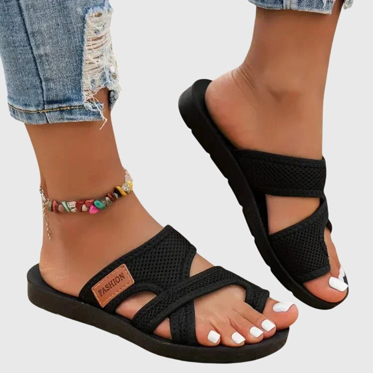 Hélène orthopedic sandals Céline de Montréal