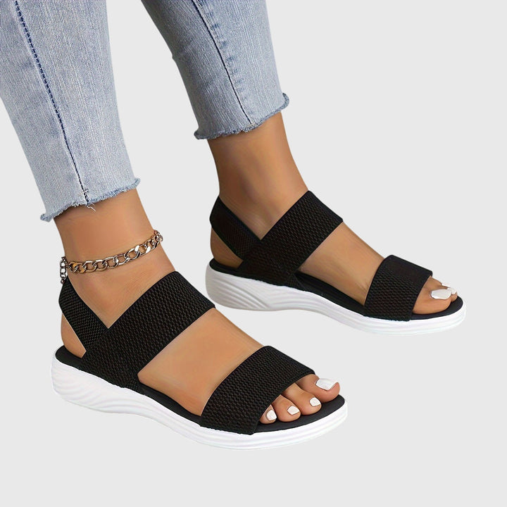 Apolline orthopedic sandals Céline de Montréal