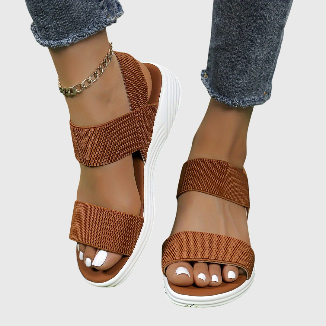Apolline orthopedic sandals Céline de Montréal