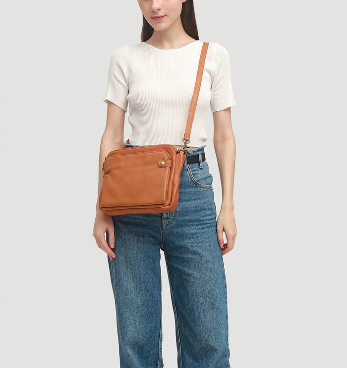 Jovie Crossbody Bags — Céline de Montréal — view 9