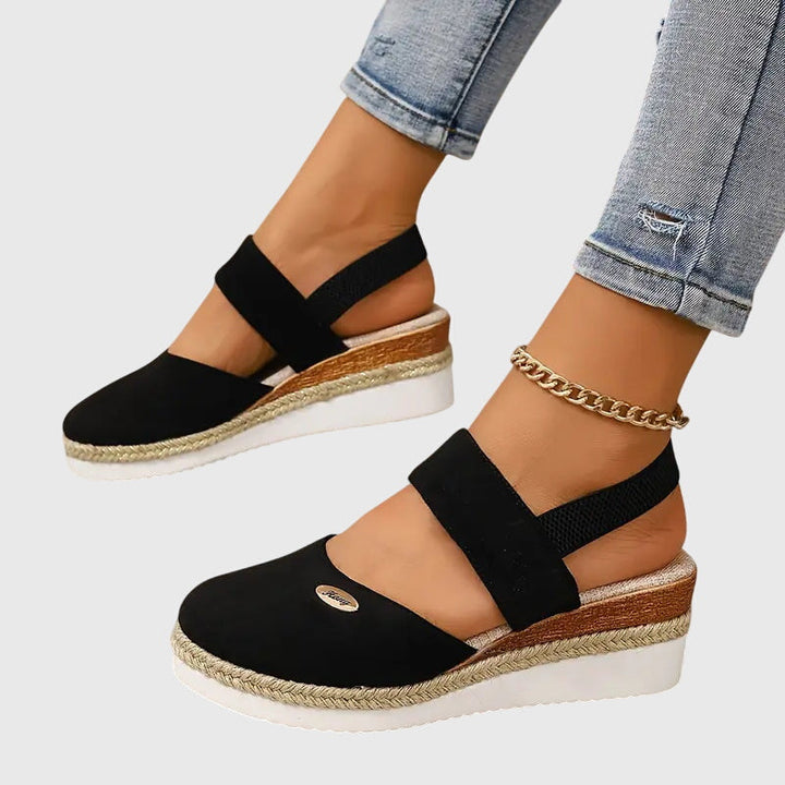 Vanessa orthopedic sandals Céline de Montréal