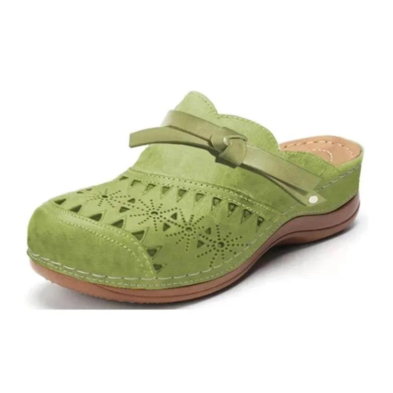 Fleur orthopedic sandals Céline de Montréal