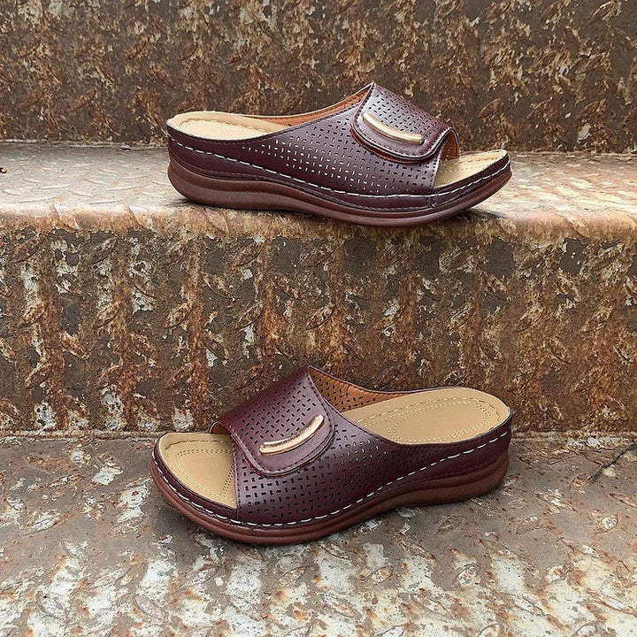 Joanna Sandals — Céline de Montréal — view 16
