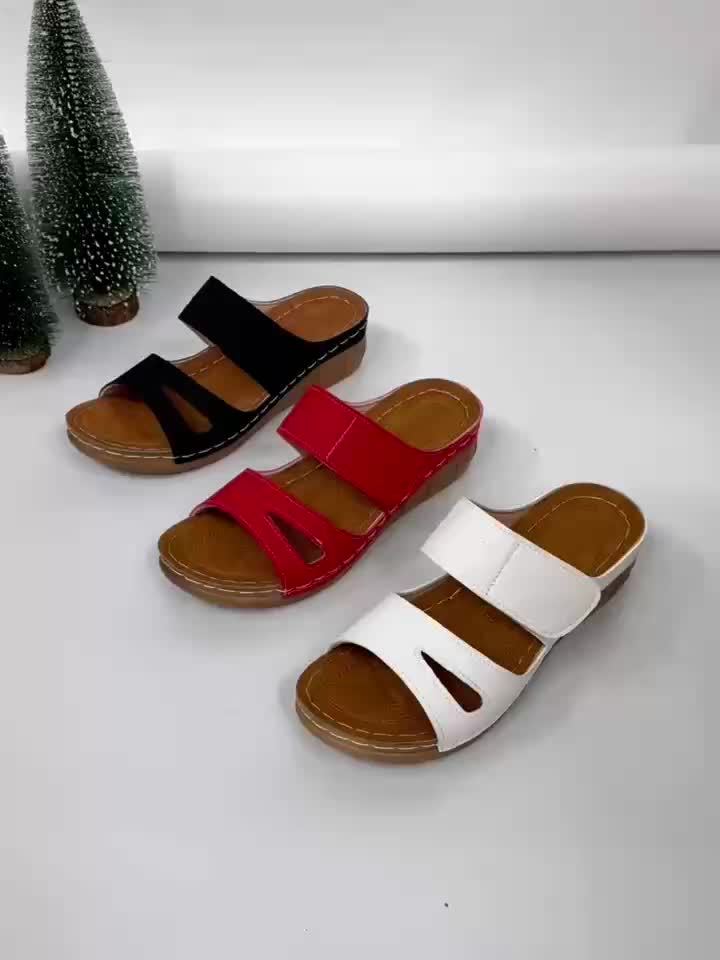 Olive Orthopedic Sandals — Céline de Montréal — view 10