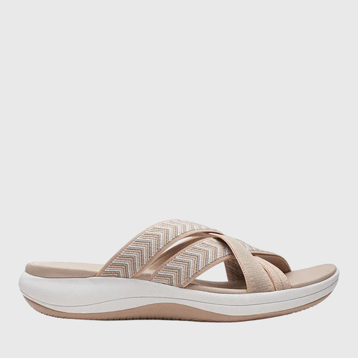 Jade orthopedic sandals Céline de Montréal