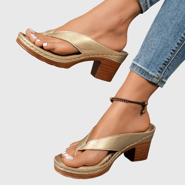 Diane orthopedic sandals Céline de Montréal