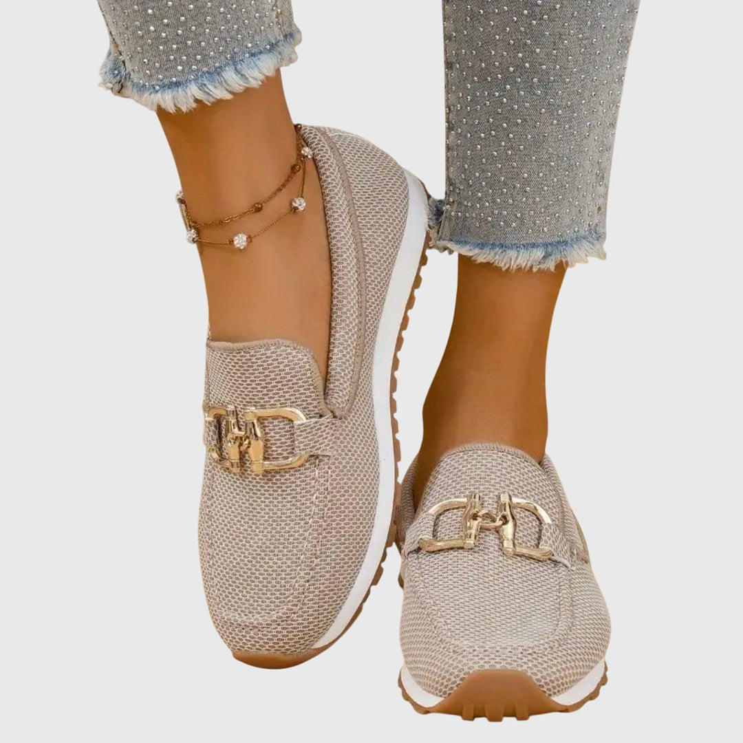 Susie Sneakers — Céline de Montréal