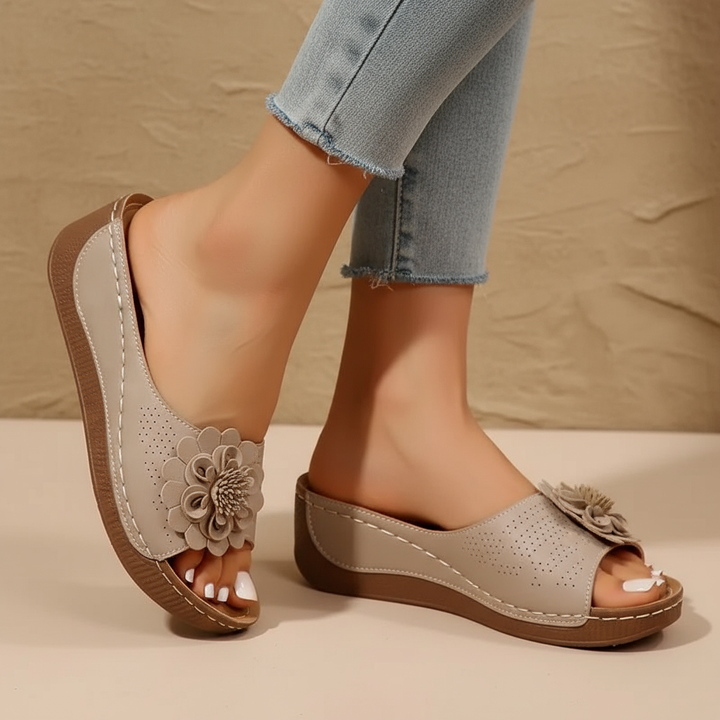 Medellín Orthopedic Sandals — Céline de Montréal — view 3