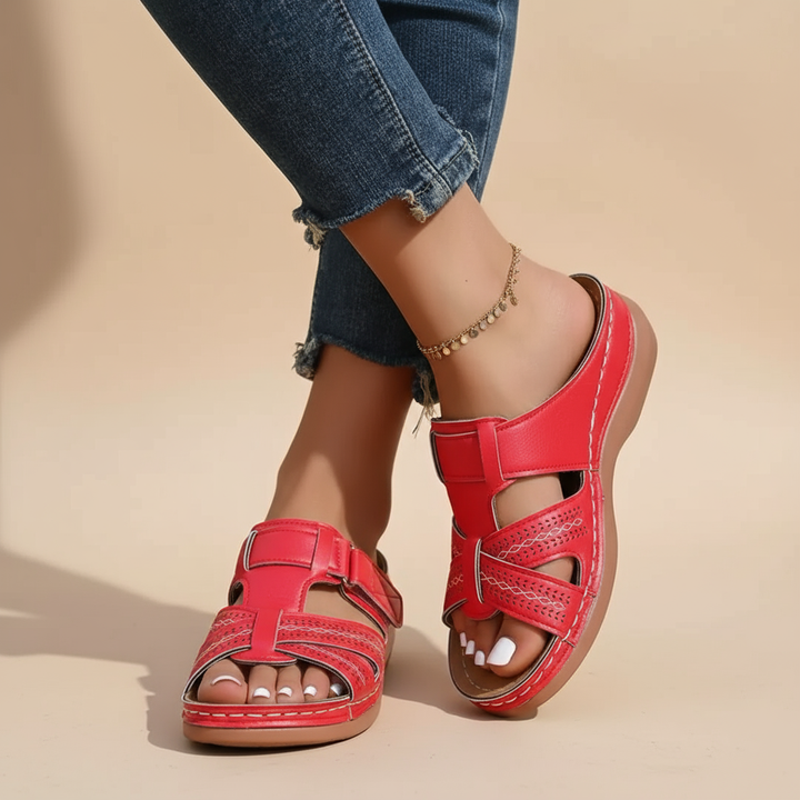 Vivian Orthopedic Sandals — Céline de Montréal