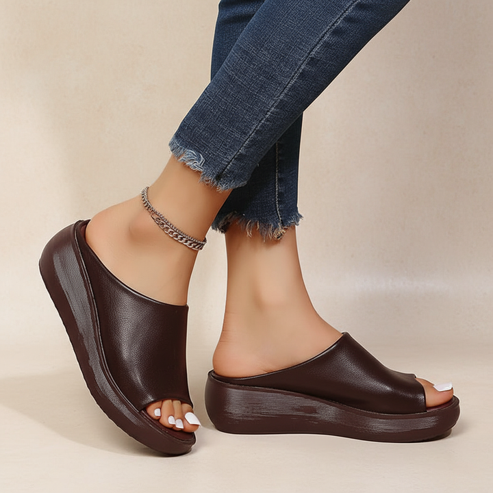 Elsie Orthopedic Sandals — Céline de Montréal — view 3