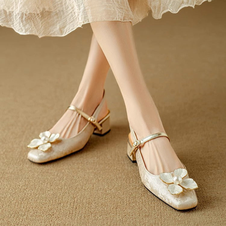 Eloise Elegant Pumps Pumps — Céline de Montréal — view 3