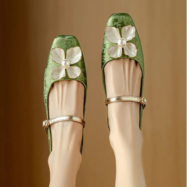 Eloise Elegant Pumps Pumps — Céline de Montréal — view 13