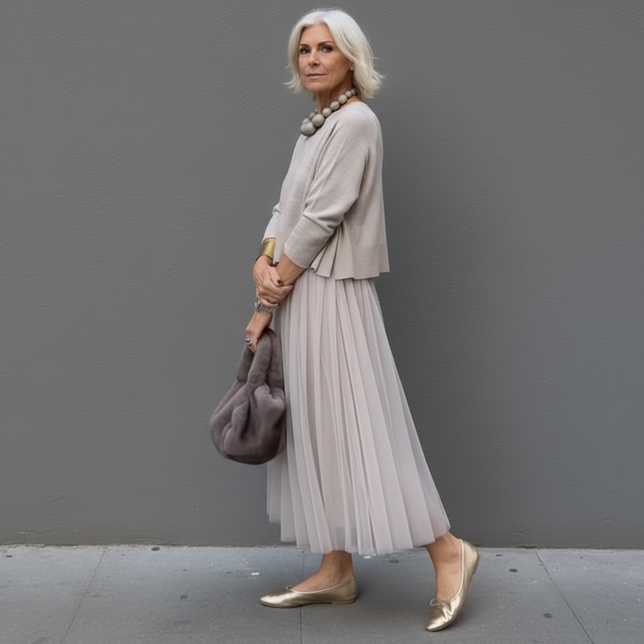 Emmie Elegant Two-Piece Set Two-Piece Sets — Céline de Montréal — view 18