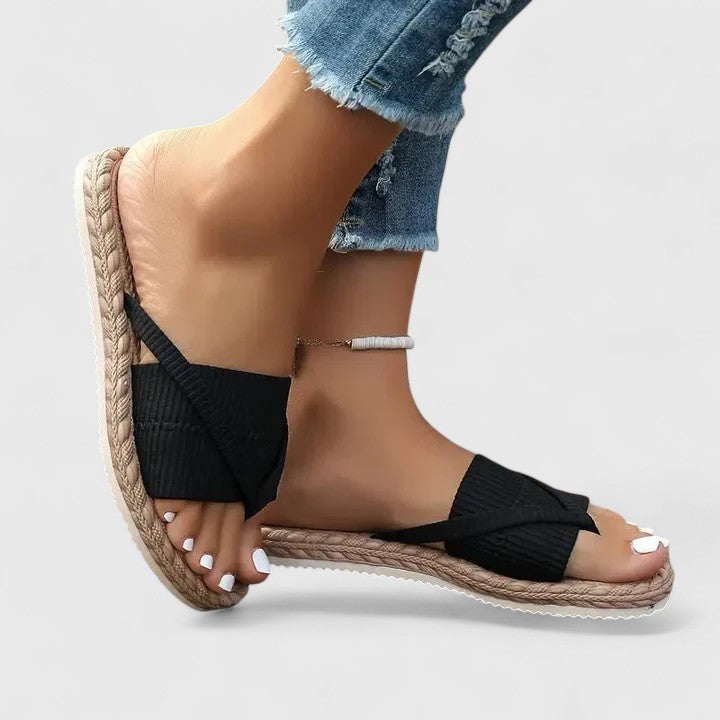 Estelle orthopedic sandals Céline de Montréal