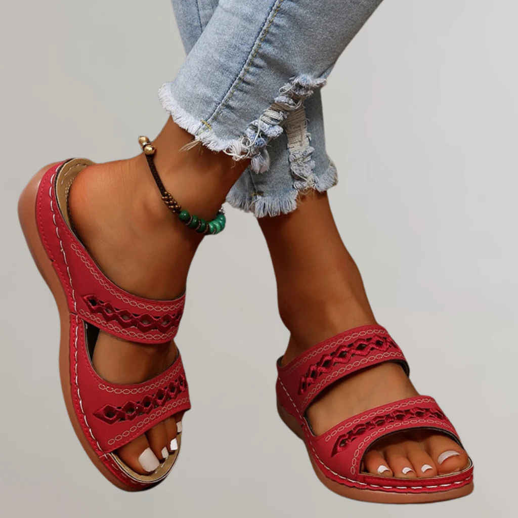 Pauline orthopedic sandals Céline de Montréal