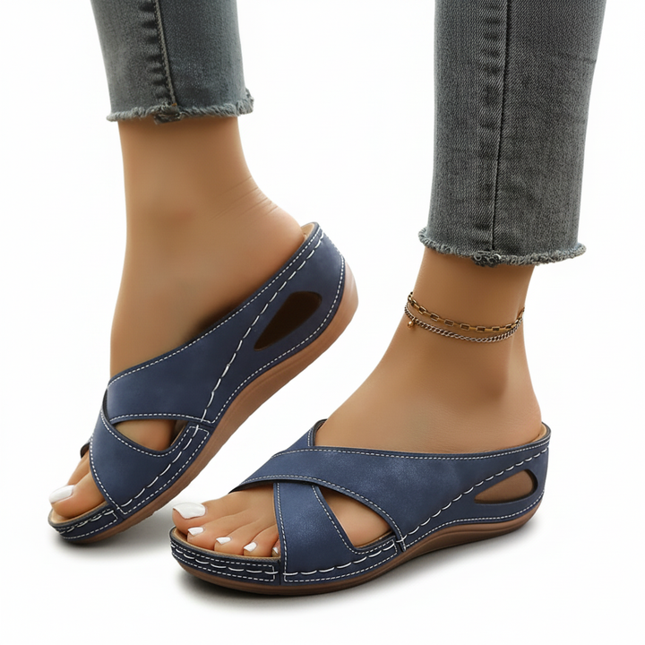 Élise orthopedic sandals Céline de Montréal