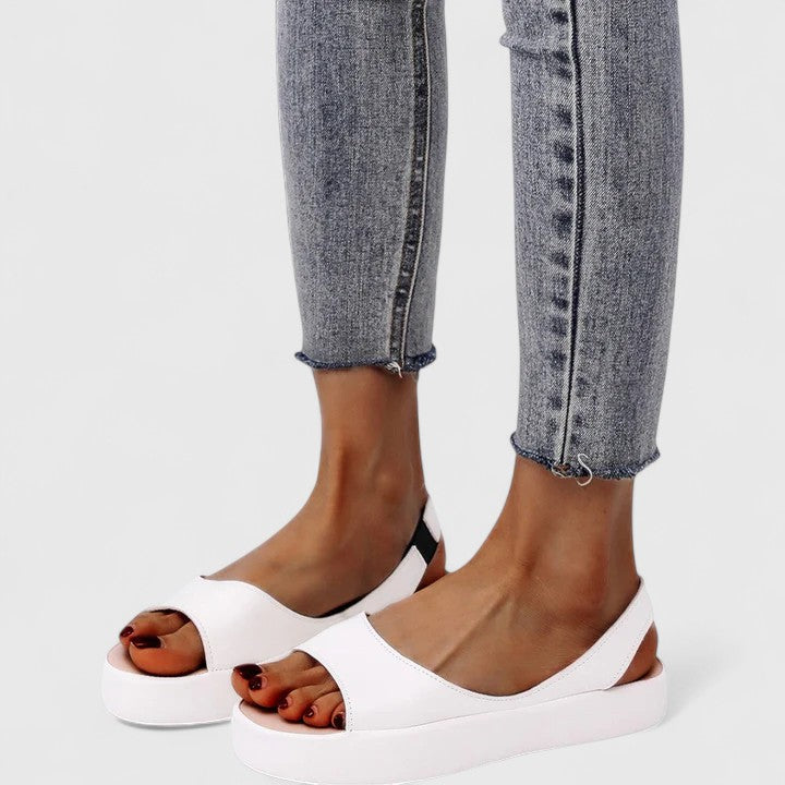 Colette orthopedic sandals Céline de Montréal