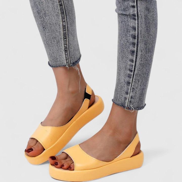 Colette orthopedic sandals Céline de Montréal