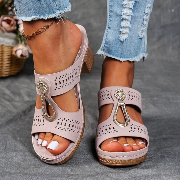 Nora Orthopedic Sandals — Céline de Montréal — view 4