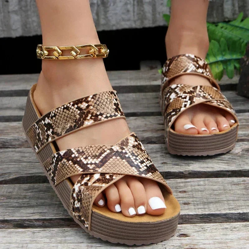 Ava Orthopedic Sandals — Céline de Montréal — view 4