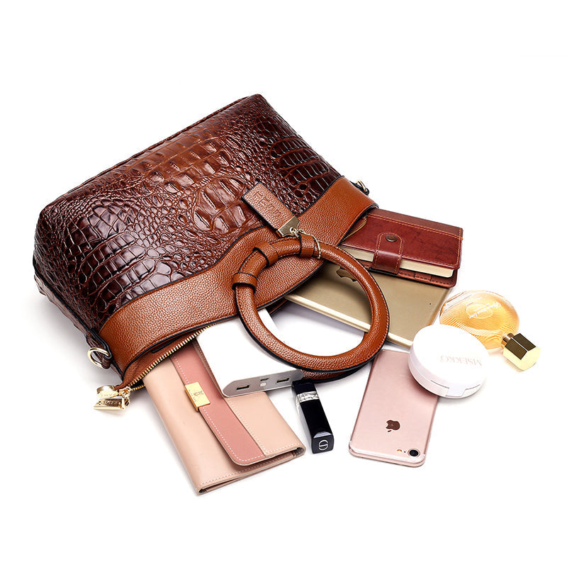 Oriana Handbags — Céline de Montréal — view 8