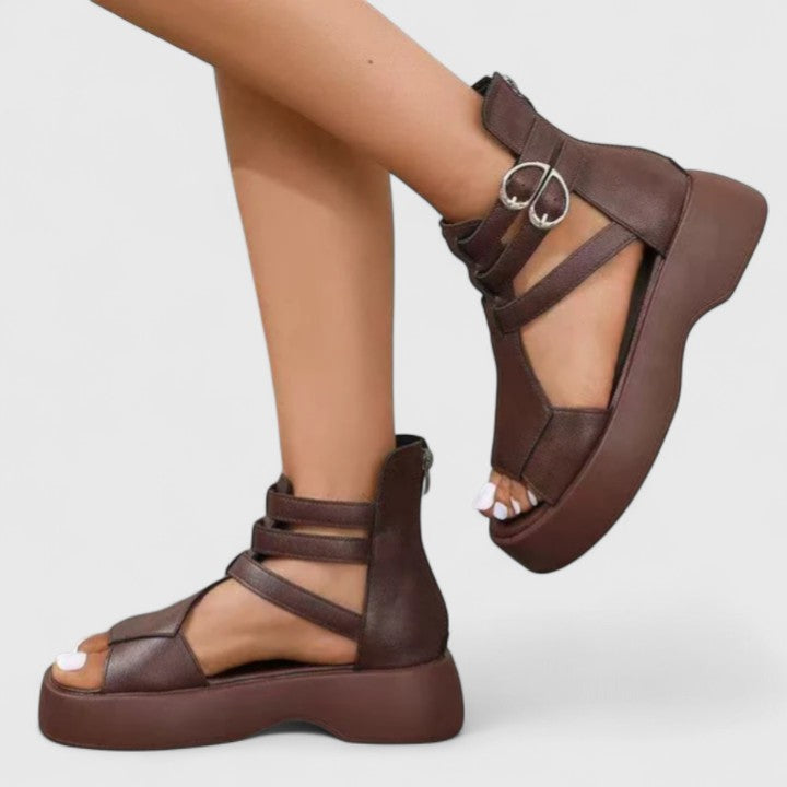 Ivana orthopedic sandals Céline de Montréal