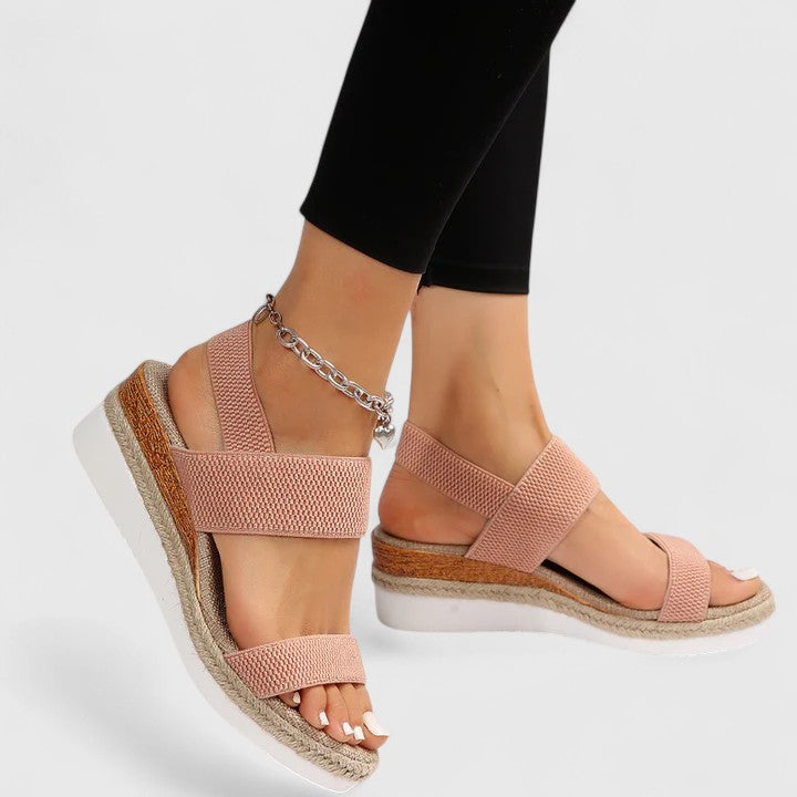 Violette orthopedic sandals Céline de Montréal