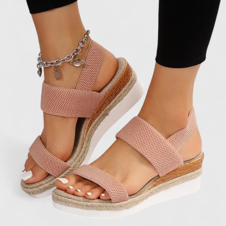 Violette orthopedic sandals Céline de Montréal
